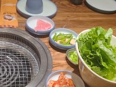 -明洞阿姨·韩式酱蟹烤肉·创意料理(三元桥店)