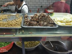 -覃肥叔桂林米粉(粮道街店)