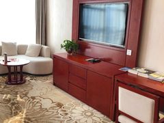 -兴芮温泉度假区