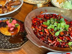 -包整·丝娃娃(一览甲秀楼风景店)