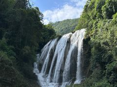 -牛角寨瀑布景区