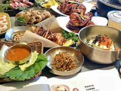 -草家酱蟹炭火烤肉店(珲春南路一店)