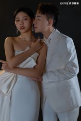 -芭莎视觉婚纱摄影(花溪店)