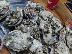 -蚝哥花姐湛江烤生蚝(美丽湾市场店)