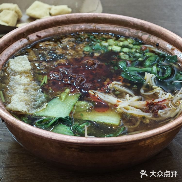 云南小锅米线来啦