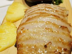 香烤猪颈肉配秘制蘸料-正泰餐厅AmazingThai(新奥购物中心店)