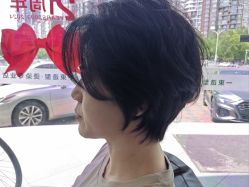 -一東造型烫发染发