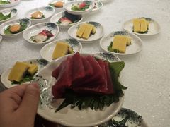 -雍容荟帝王蟹活龙虾展台自助(IFS黑金店)