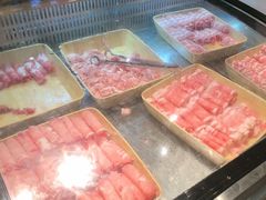 -捞小鲜虾滑海鲜自助火锅(嵊州吾悦店)