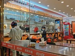 大堂-余百年·现烧烧腊(布吉金利店)