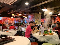 大堂-鲜入围煮花胶鸡海鲜火锅