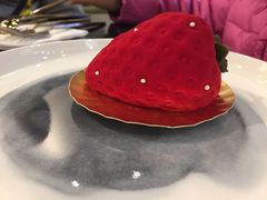 草莓小姐姐-朱迪小铺.半糖奶油蛋糕(海汇港店)