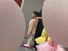 -舞霖精灵国际舞蹈教育中心(华创生活广场店)