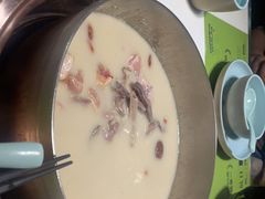 -洪氏嗨捞·猪肚鸡火锅(阳光天地店)