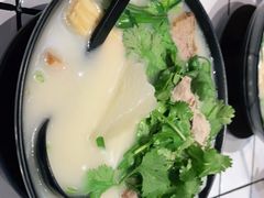 -肥汁米蘭香港米线(长宁来福士店)