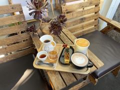 -唐咖精品咖啡(大理古城手冲店)