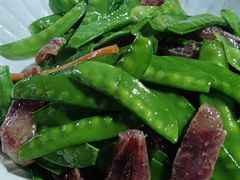 -黄记四更烤乳猪店