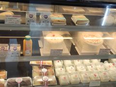 -红宝石·鲜奶小方·海派西点房(浦三店)