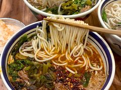 -云阿蛮云南生烫牛肉米线(奉贤路店)