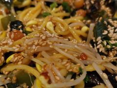 -小蛮椒麻辣烫·麻辣拌(青浦宝龙店)