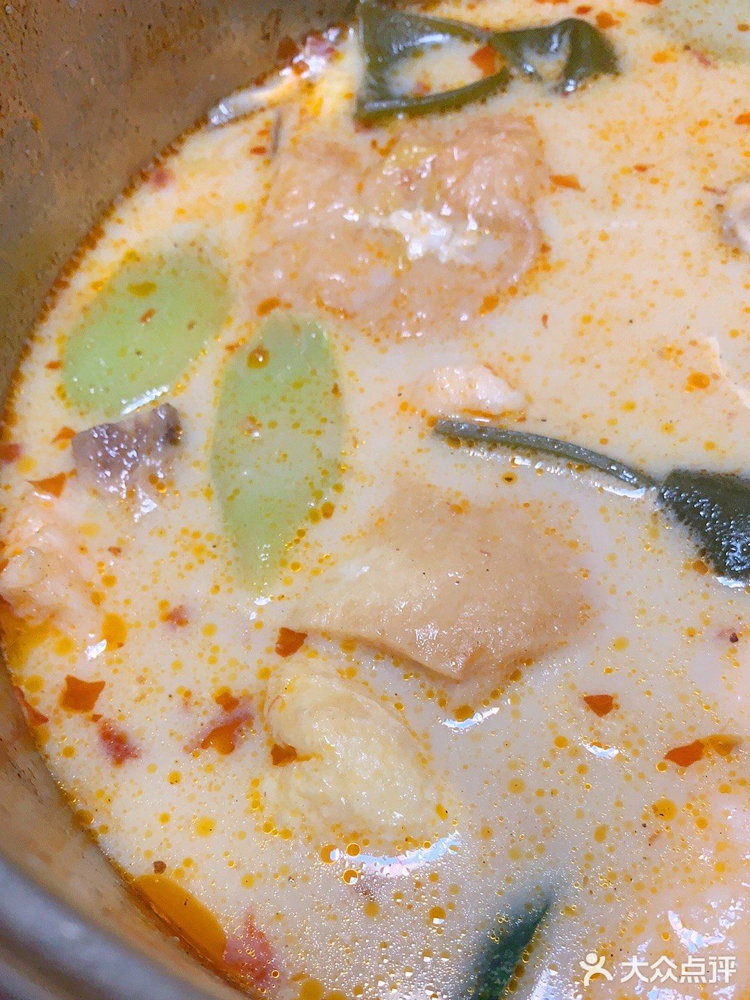 差点连汤都喝了～这不就是火锅么…