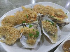 -四川小胡子海鲜(丁村万人海鲜广场店)