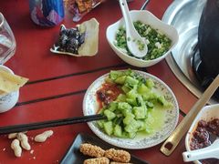 -鲁朗纳麦石锅鸡庄园