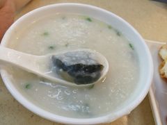 皮蛋肉片粥-冠记·肠粉粥品专家(江南大道店)