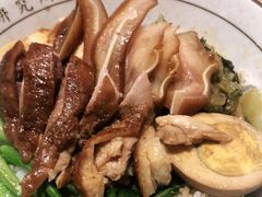 -狮头牌卤味研究所·卤味饭(花城汇南区店)