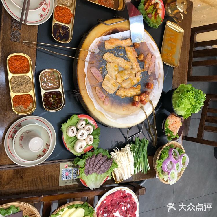 亲友共享美味时