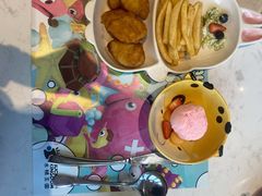 -水桶王国主题餐厅·聚会·生日派对·亲子活动·家庭套餐(亚龙湾希尔顿店)