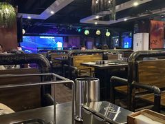 -麦凯伦烧烤·精酿超级工厂店(金桥总店)