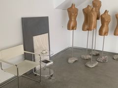 -洪小鹏生活美学馆(领SHOW天地店)