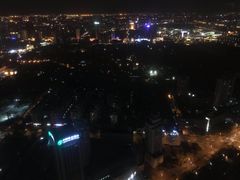 -天塔旋转餐厅