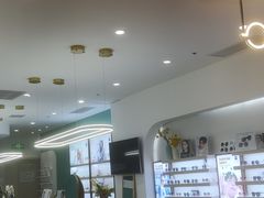 -无界眼镜MaxLess(南翔印象城店)