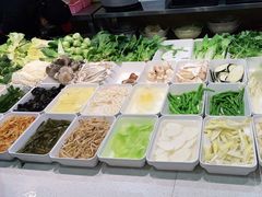 自助取餐区-天府国麻辣香锅(李沧万达店)