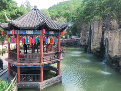 -龙凤山庄影视度假村