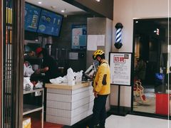-荀记肉夹馍(三八家乐福店)