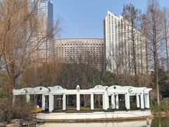 -新虹桥中心花园