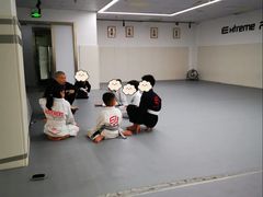 -EFL巴西柔术·综合格斗·泰拳·少儿体能训练(虹桥德必馆)
