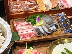 -何发发和牛烧肉·鳗鱼榴莲放题自助(乐峰广场店)