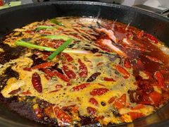 -四小区火锅·巷子里的重庆火锅(花照壁店)