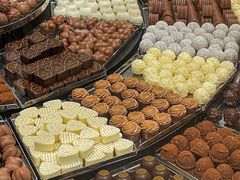 -Laderach 莱德拉(上海环贸iapm店)