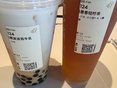 -喜茶(迪士尼小镇·平行宇宙店)