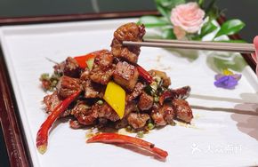 Zhangshugang Chili Stir-fried Angus Beef Cubes