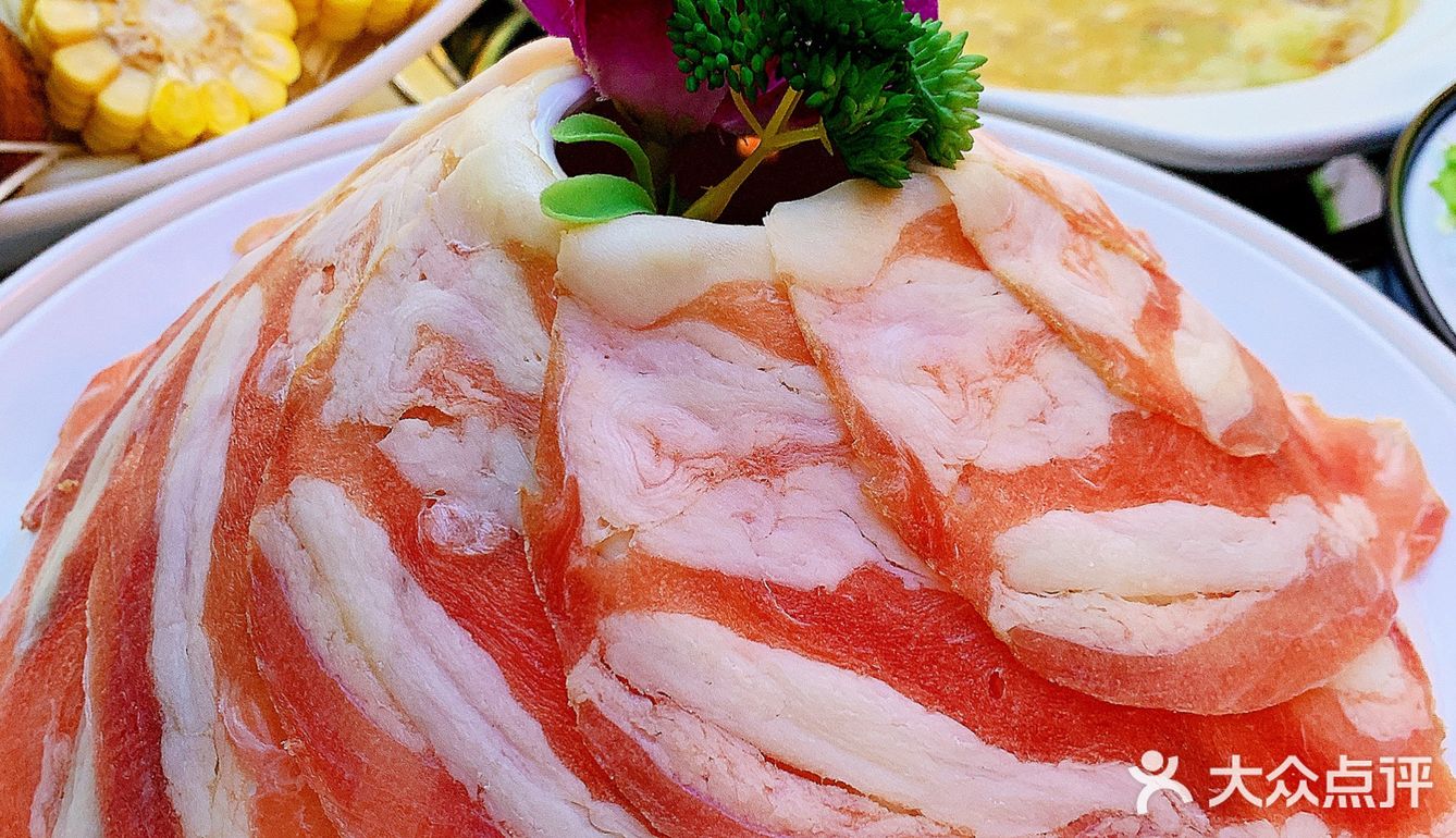 长沙吃到坠好吃的猪肚鸡火锅，鲜掉眉毛…