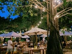 -三亚艾迪逊酒店·海滩烧烤 BARBACOA·现场乐队·浪漫晚餐·烧烤海鲜