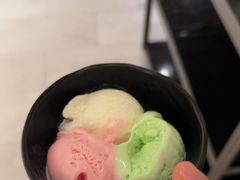 -亚特兰蒂斯-番红花海鲜自助餐厅·鲜活海鲜·小火锅