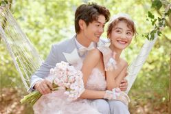 -易摄影婚纱摄影工作室