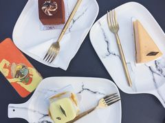 -UNI UNI(环亚凯瑟琳店)